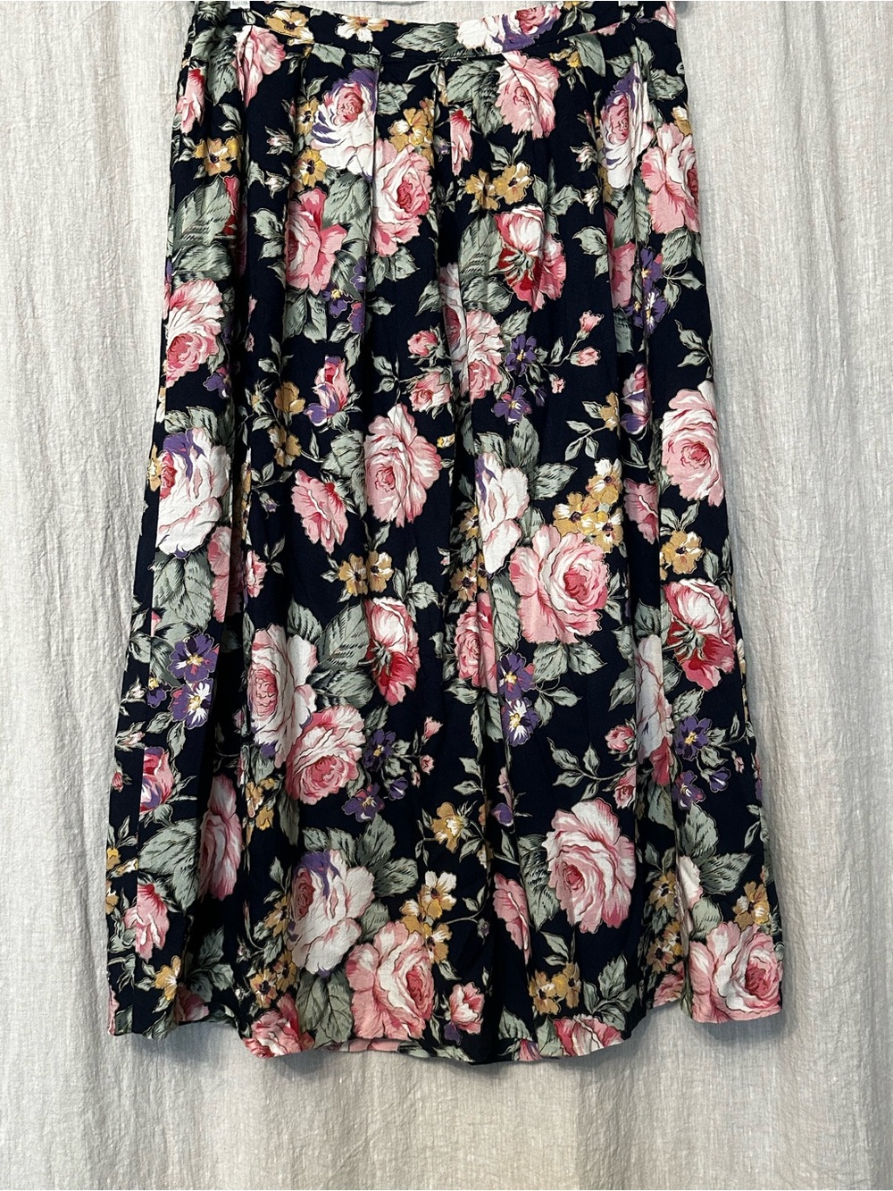 90’s Vintage Floral Midi Skirt in Navy with Pink Rose & Gold Print